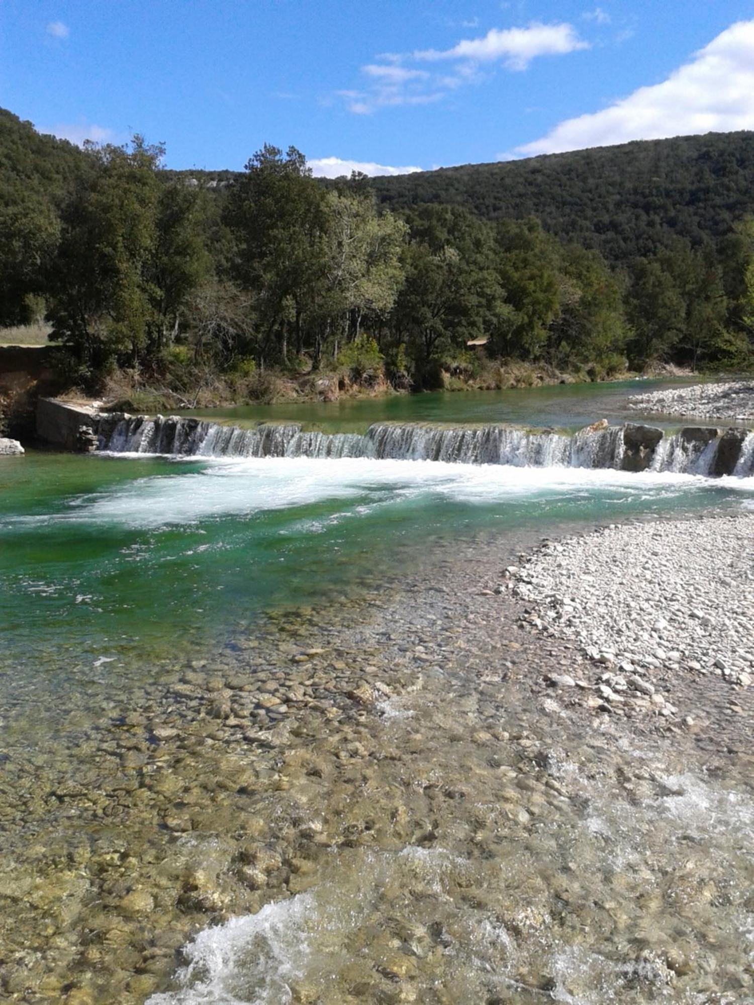 Le Rocher De Sampzon Luaran gambar